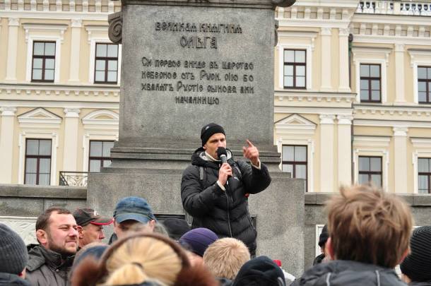 Олексій ЧОРНИЙ на Михайлівській площі в Києві