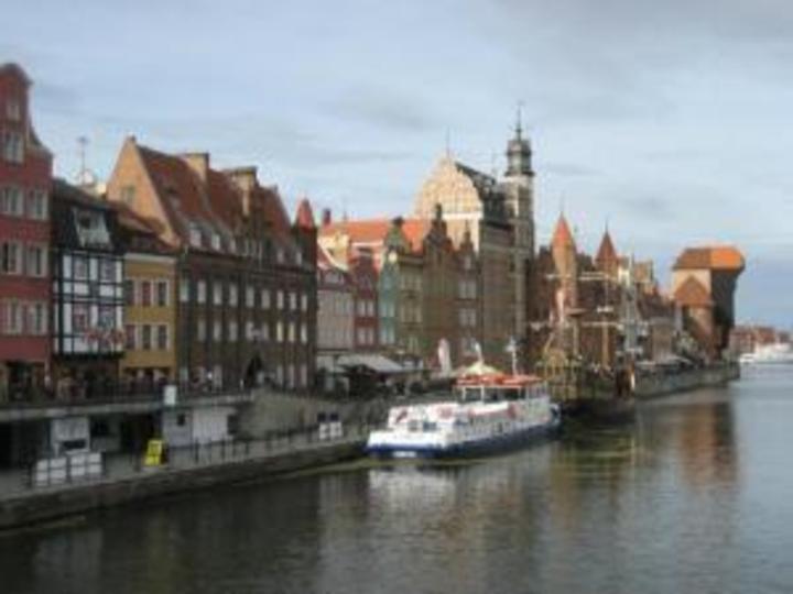 1672